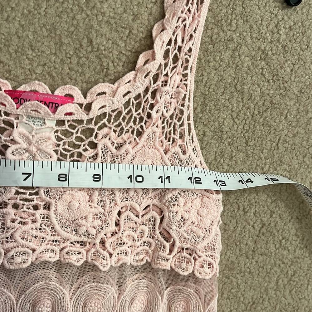 Body Central Pink Lace Tank Top - Picture 4 of 9